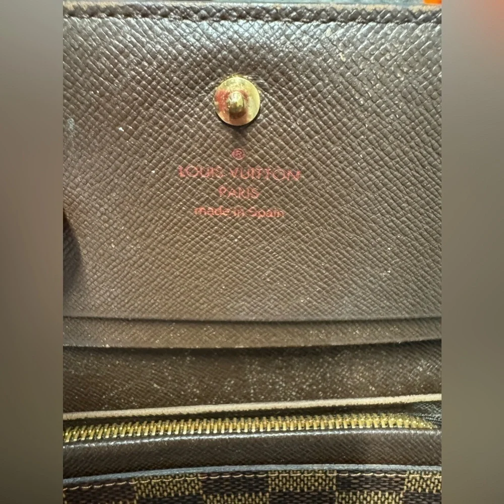 Louis Vuitton Damier Tresor wallet